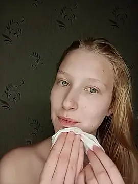 Snapshot of Tanya_Savel chatting on May 29, 2026, 1:42 pm Tanya Savel online show from May 29, 2026, 1:42 pm