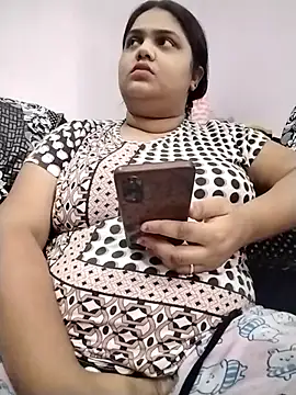 hotsilk21 online show from June 15, 2026, 8:05 am