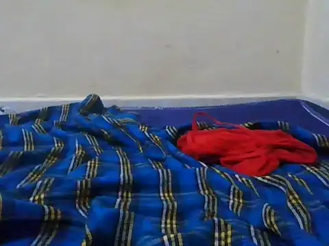 sweetbubbley online show from April 17, 2026, 9:51 pm