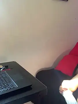 megan purpura online show from April 29, 2026, 2:10 pm
