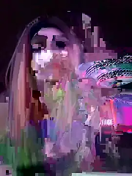 Snapshot of BettyBadNews chatting on April 13, 2026, 12:16 am BettyBadNews online show from April 13, 2026, 12:16 am