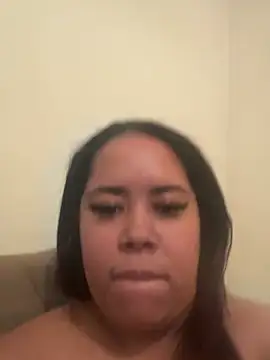 Snapshot of Tainesilva chatting on April 13, 2026, 2:11 pm Tainesilva online show from April 13, 2026, 2:11 pm