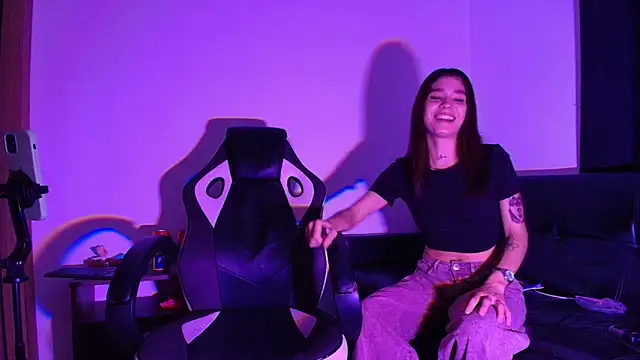 Afterhourscouple  online show from April 12, 2026, 11:54 pm