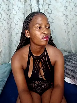 DimpleQueen 01 online show from April 17, 2026, 5:27 pm