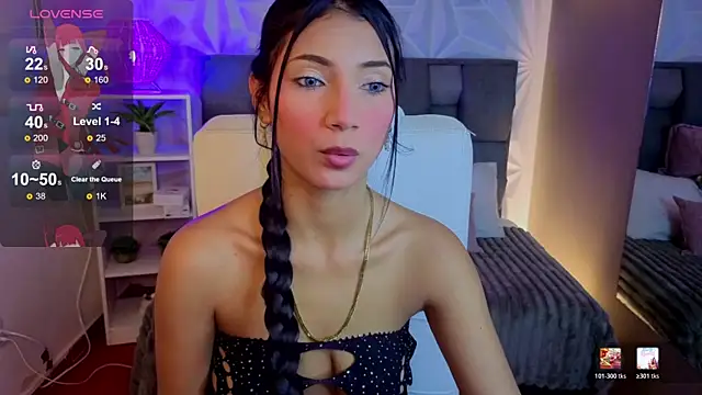 Snapshot of Perlaa_moon_ chatting on May 27, 2026, 3:31 pm Perlaa moon online show from May 27, 2026, 3:31 pm