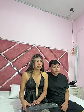 Snapshot of Kimmiebellarie chatting on April 14, 2026, 1:06 pm Kimmiebellarie online show from April 14, 2026, 1:06 pm