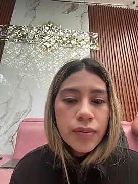 Kimmiebellarie online show from July 22, 2026, 12:30 pm