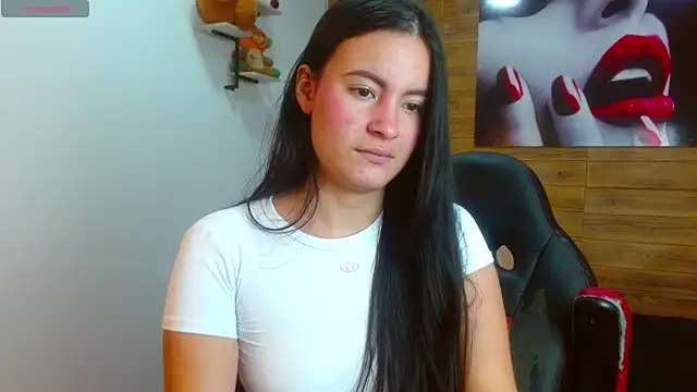 Snapshot of rosaleia_ chatting on May 19, 2026, 4:08 am rosaleia online show from May 19, 2026, 4:08 am