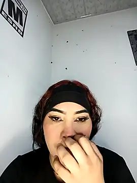 Snapshot of Maddy_sm chatting on April 18, 2026, 12:58 am Maddy sm online show from April 18, 2026, 12:58 am