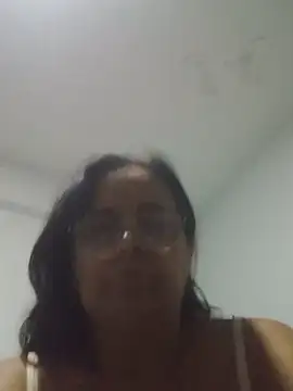 PienCanela online show from June 3, 2026, 2:14 am