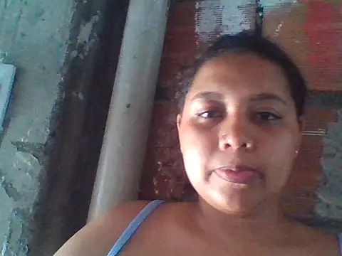 Ninibella online show from April 23, 2026, 8:22 pm