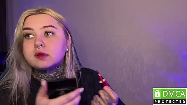 CuteUna online show from April 14, 2026, 9:48 am