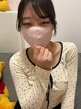 Snapshot of aoi_816 chatting on May 6, 2026, 7:35 am aoi 816 online show from May 6, 2026, 7:35 am