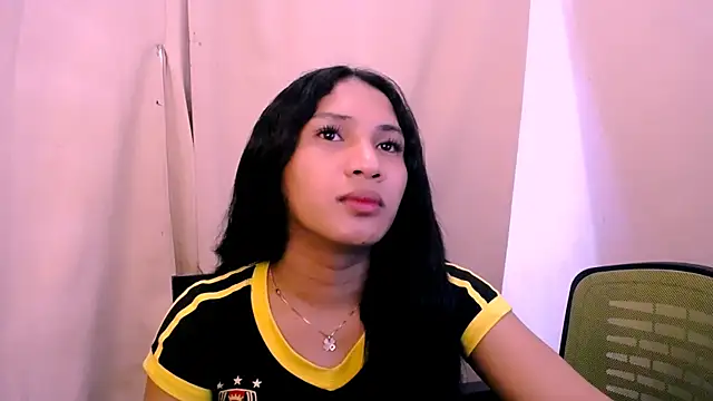 Snapshot of slutty_aki chatting on May 13, 2026, 5:05 am slutty aki online show from May 13, 2026, 5:05 am