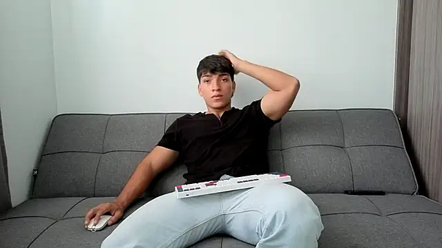 Snapshot of James_silva1 chatting on April 22, 2026, 4:41 pm James silva1 online show from April 22, 2026, 4:41 pm