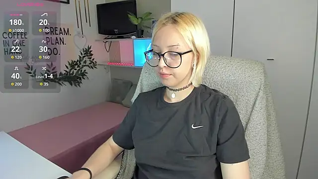 Snapshot of Neko_Sora chatting on May 14, 2026, 8:26 pm Neko Sora online show from May 14, 2026, 8:26 pm