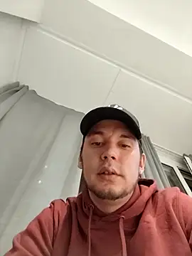 HugoEspada1 online show from April 17, 2026, 7:50 pm