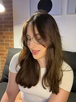Sweet-daisha online show from July 8, 2026, 11:31 pm