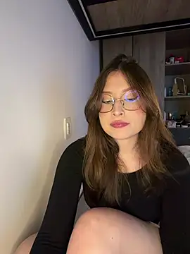 Sweet-daisha online show from August 8, 2026, 3:14 pm