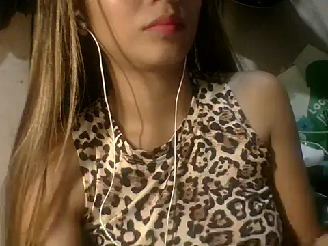 Snapshot of pinayysimple chatting on July 15, 2026, 3:17 pm pinayysimple online show from July 15, 2026, 3:17 pm