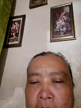 Snapshot of jeanyummytits chatting on June 4, 2026, 6:14 pm jeanyummytits online show from June 4, 2026, 6:14 pm