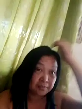 Snapshot of jeanyummytits chatting on June 20, 2026, 5:10 am jeanyummytits online show from June 20, 2026, 5:10 am