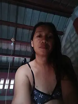 morenabb69 online show from May 13, 2026, 9:28 am