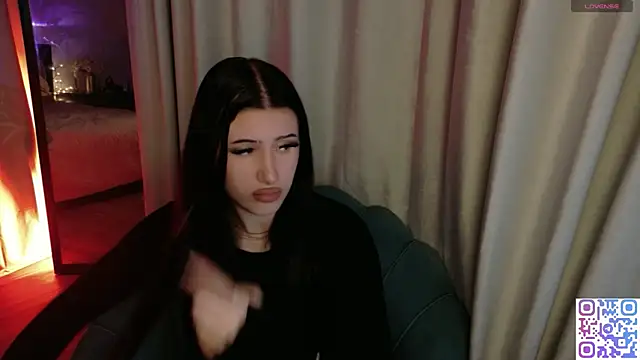 Snapshot of HazelHayesss chatting on April 18, 2026, 3:49 pm HazelHayesss online show from April 18, 2026, 3:49 pm