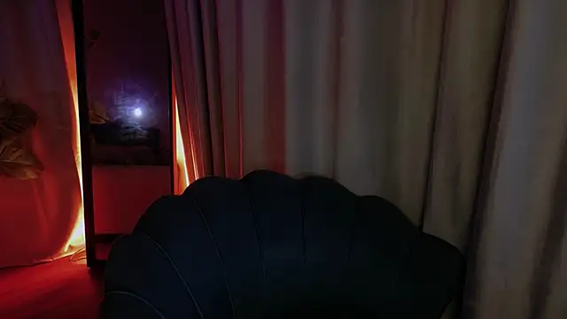 Snapshot of HazelHayesss chatting on April 28, 2026, 3:50 pm HazelHayesss online show from April 28, 2026, 3:50 pm