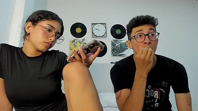 alanandtifany online show from June 24, 2026, 7:13 pm
