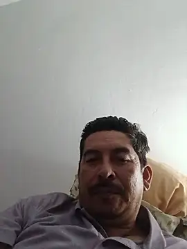 Snapshot of Fys82 chatting on June 3, 2026, 4:15 am Fys82 online show from June 3, 2026, 4:15 am