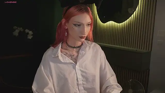 Snapshot of vamp_ray chatting on July 11, 2026, 8:55 pm vamp ray online show from July 11, 2026, 8:55 pm