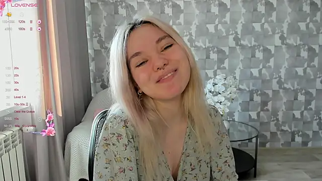 Anna Delon online show from April 23, 2026, 7:09 am