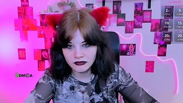 Snapshot of nikki_kiss_ chatting on May 14, 2026, 9:05 am nikki kiss online show from May 14, 2026, 9:05 am