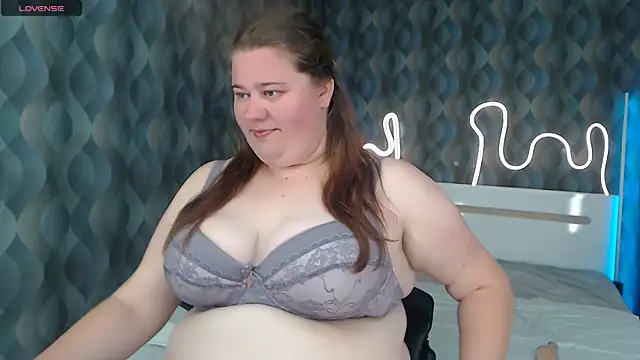 Bella Blvck online show from May 25, 2026, 5:52 pm