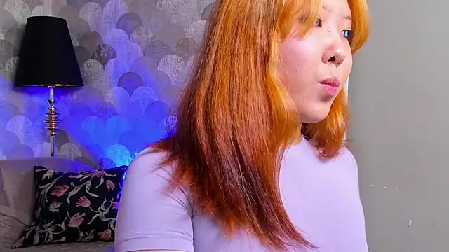 AzureMimi online show from April 21, 2026, 1:50 pm