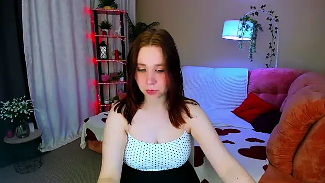 Snapshot of MooonlightSky chatting on July 3, 2026, 4:35 pm MooonlightSky online show from July 3, 2026, 4:35 pm