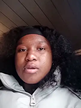 Diva-girl1 online show from May 7, 2026, 9:36 am