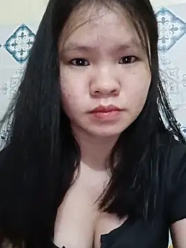 Seraphinahh online show from May 31, 2026, 9:27 am