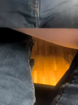 Snapshot of Tobyy04 chatting on April 13, 2026, 4:23 pm Tobyy04 online show from April 13, 2026, 4:23 pm