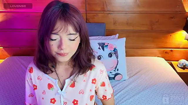 lily reeds online show from July 12, 2026, 7:38 pm