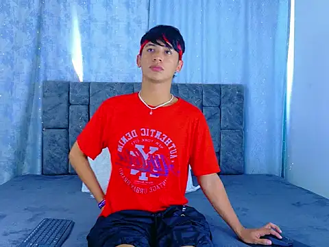 IhanKing online show from May 15, 2026, 6:59 pm