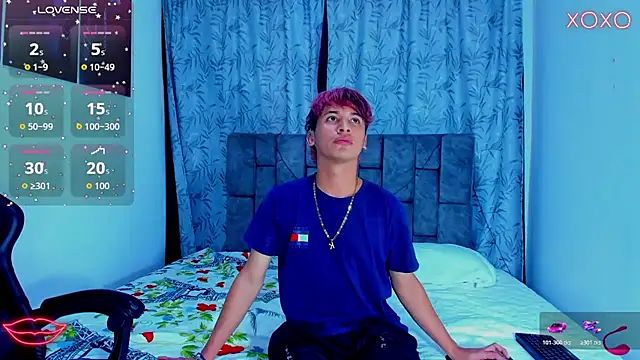 IhanKing online show from July 18, 2026, 7:39 pm