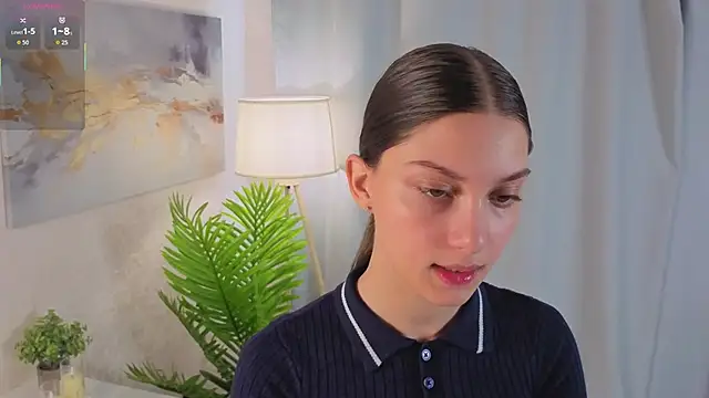 NatashaRieker online show from May 7, 2026, 3:56 am