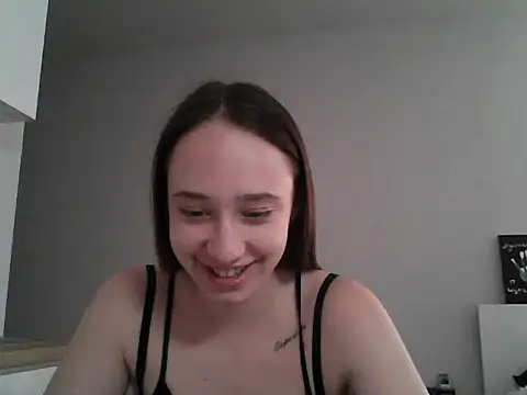 Snapshot of DarkMirel chatting on June 20, 2026, 4:54 pm DarkMirel online show from June 20, 2026, 4:54 pm