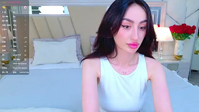 Snapshot of JayneMiler chatting on April 18, 2026, 5:28 pm JayneMiler online show from April 18, 2026, 5:28 pm
