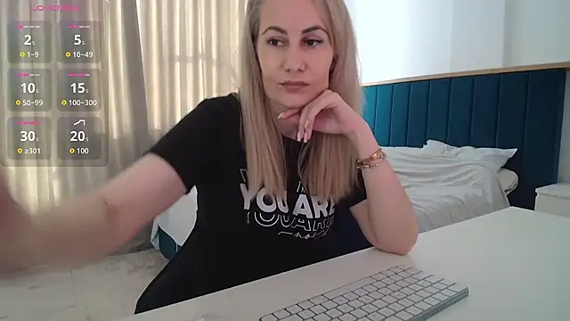 AdellynRose online show from June 20, 2026, 3:37 pm