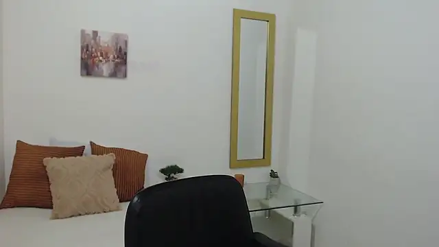 Georgina DelaCruz online show from April 15, 2026, 2:35 pm