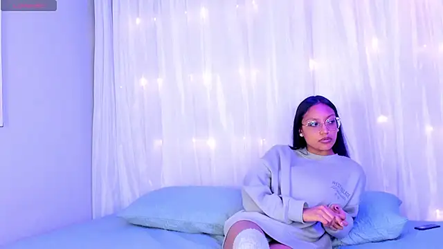 Snapshot of miel_ambar chatting on April 15, 2026, 1:29 pm miel ambar online show from April 15, 2026, 1:29 pm