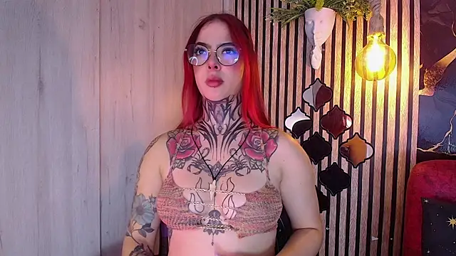 Atenea Red online show from May 14, 2026, 10:05 pm